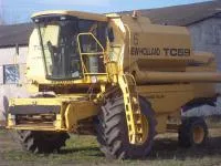 Комбайн New Holland TC59