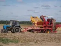 Комбайн картофелеуборочный ПКК-2-02